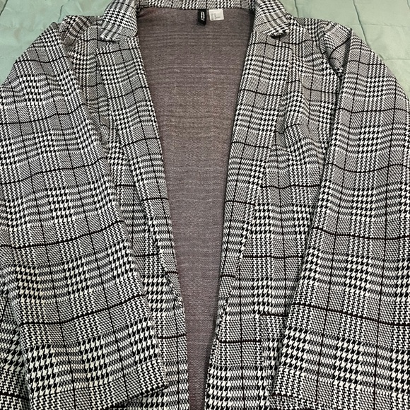 trench coat - Picture 4 of 4